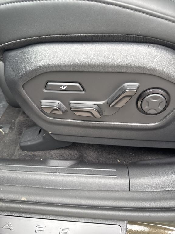 new 2025 Hyundai Santa Fe car, priced at $50,125
