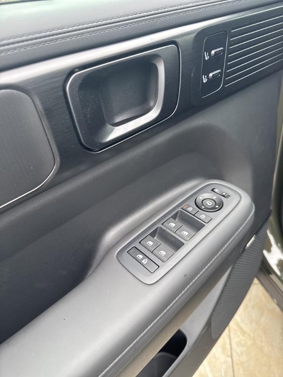 new 2025 Hyundai Santa Fe car, priced at $50,125