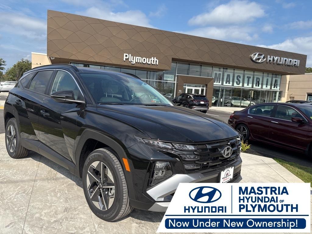 new 2025 Hyundai TUCSON Hybrid car, priced at $37,065