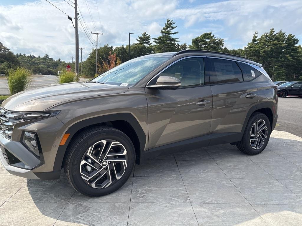 new 2025 Hyundai TUCSON Hybrid car, priced at $43,985