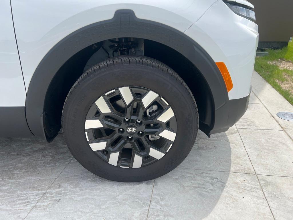 new 2025 Hyundai SANTA CRUZ car, priced at $32,385