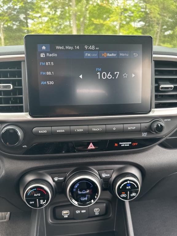 new 2025 Hyundai Venue car, priced at $23,080