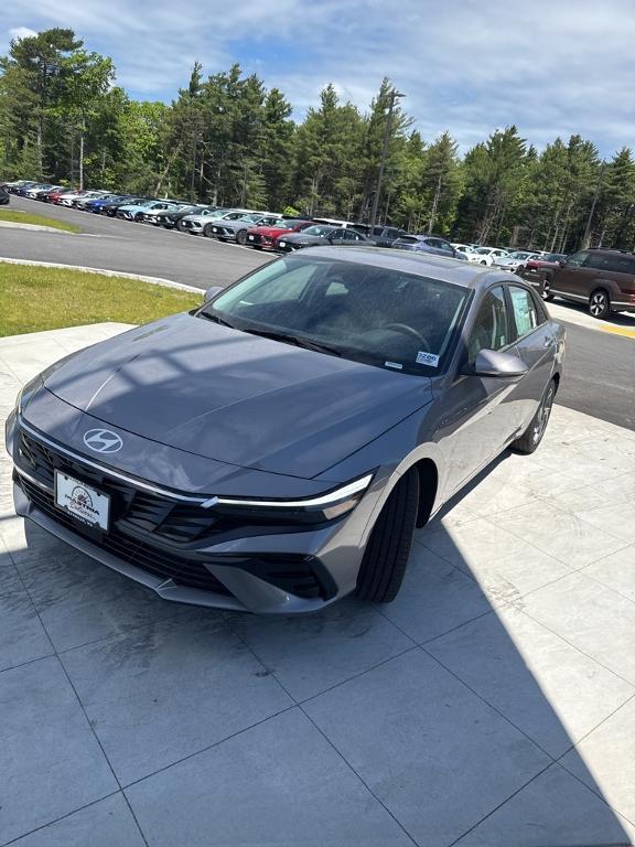 new 2025 Hyundai ELANTRA HEV car, priced at $30,580