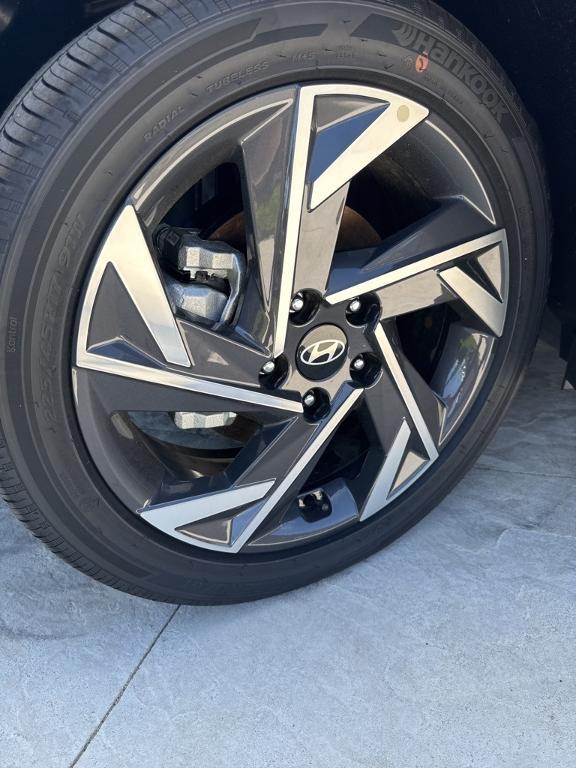new 2025 Hyundai ELANTRA HEV car, priced at $30,580