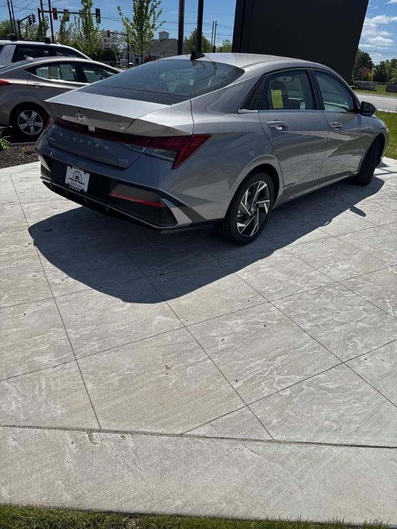 new 2025 Hyundai ELANTRA HEV car, priced at $30,580