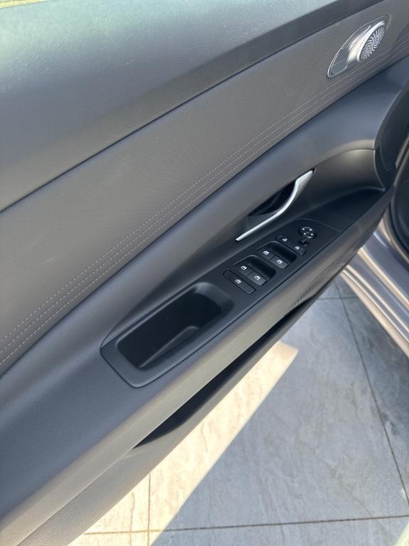 new 2025 Hyundai ELANTRA HEV car, priced at $30,580