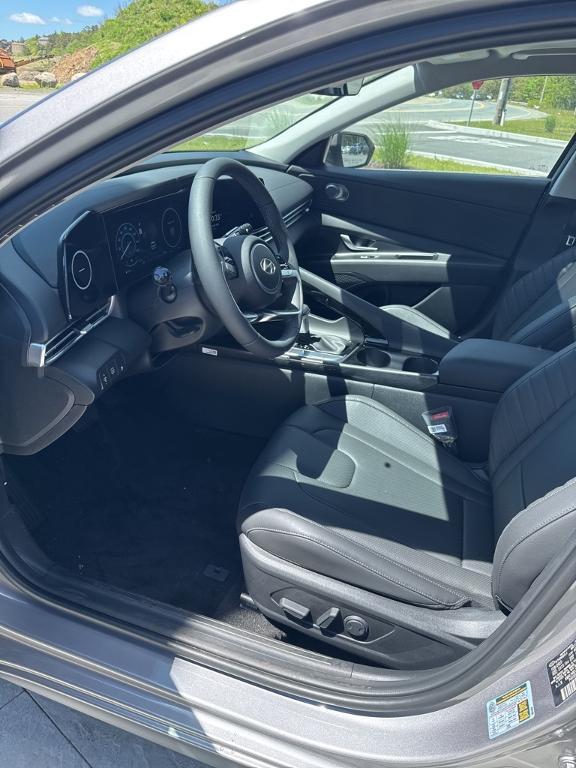 new 2025 Hyundai ELANTRA HEV car, priced at $30,580