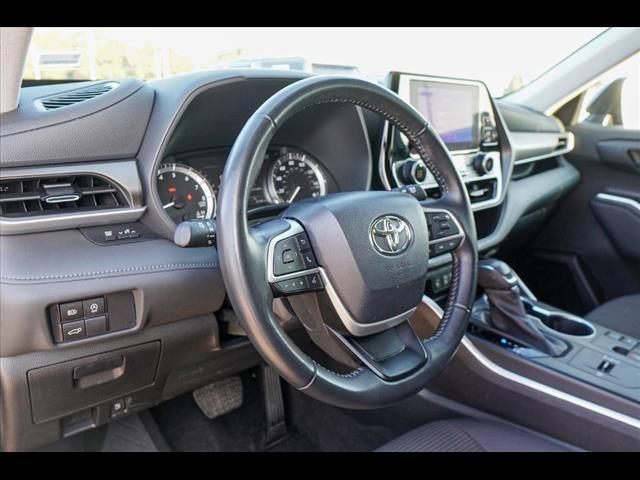 used 2023 Toyota Highlander car, priced at $31,423