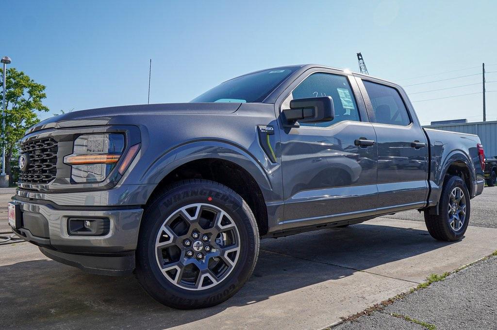 new 2024 Ford F-150 car, priced at $48,670