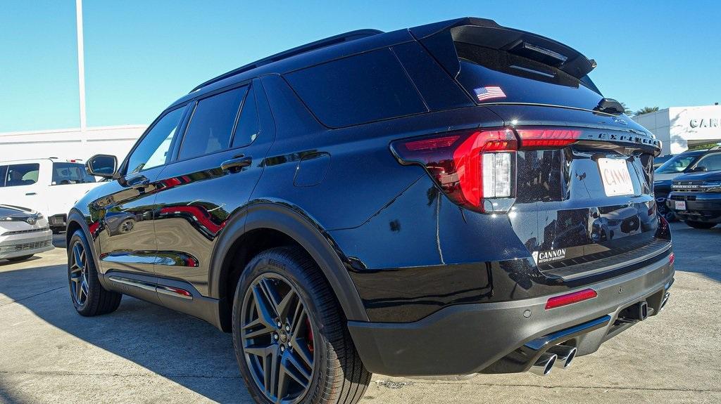 new 2025 Ford Explorer car, priced at $61,260