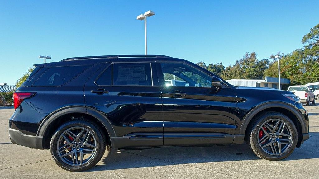 new 2025 Ford Explorer car, priced at $61,260