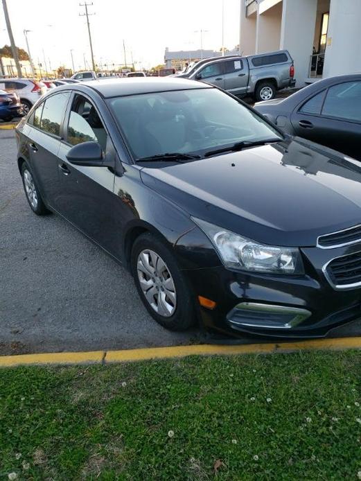 used 2015 Chevrolet Cruze car, priced at $8,100