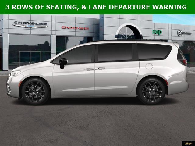 new 2024 Chrysler Pacifica car, priced at $40,135