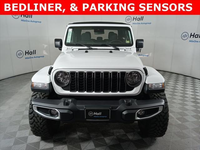 new 2024 Jeep Gladiator car, priced at $66,185