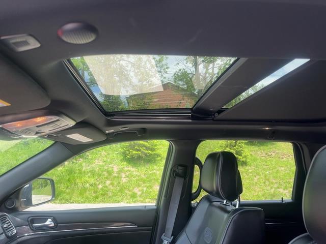 used 2021 Jeep Grand Cherokee car, priced at $29,748