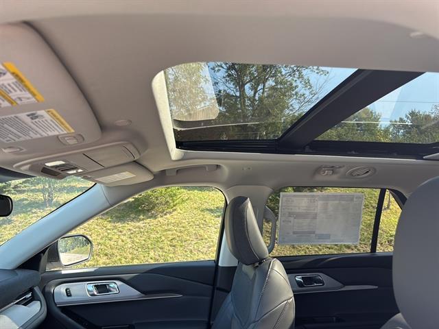 new 2025 Ford Explorer car, priced at $51,805