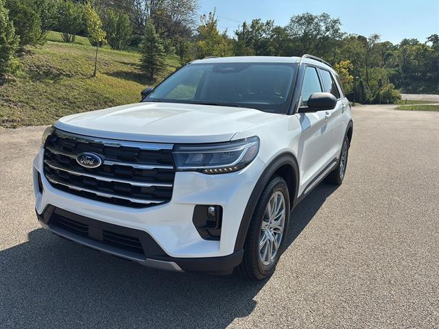 new 2025 Ford Explorer car, priced at $51,805