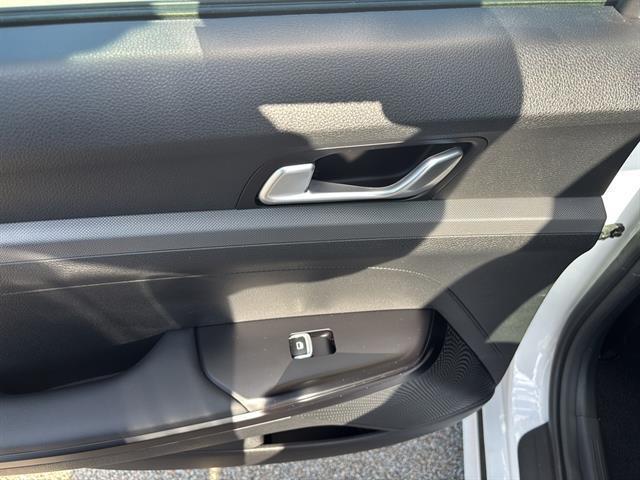 used 2024 Kia K5 car, priced at $28,500