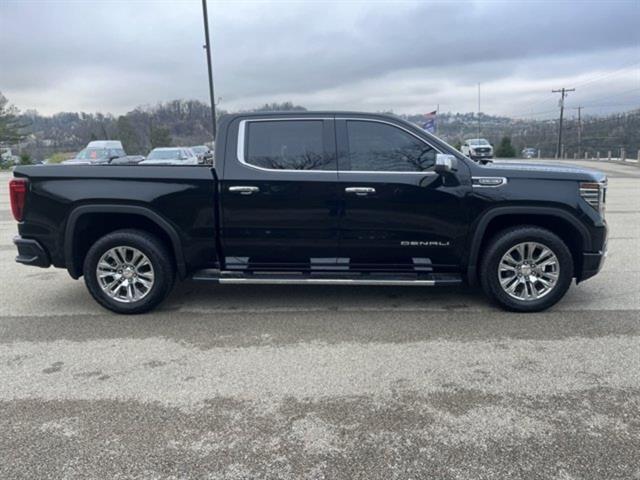 used 2022 GMC Sierra 1500 car, priced at $52,925