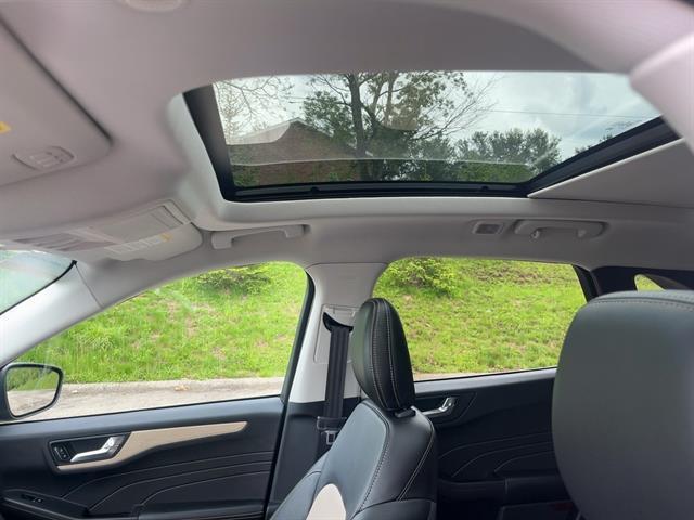 used 2021 Ford Escape car, priced at $25,637