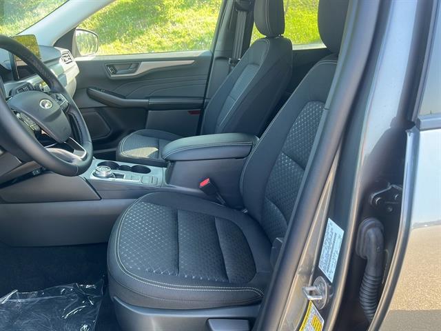 new 2025 Ford Escape car, priced at $33,960