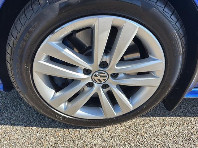used 2008 Volkswagen R32 car, priced at $17,750