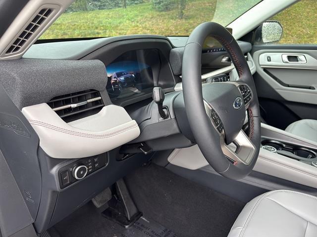 new 2025 Ford Explorer car, priced at $49,515