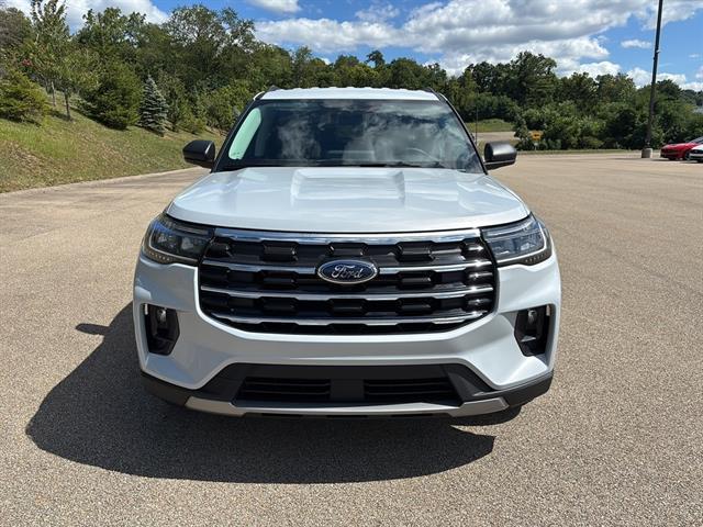 new 2025 Ford Explorer car, priced at $48,660