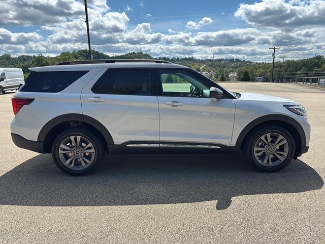 new 2025 Ford Explorer car, priced at $48,660