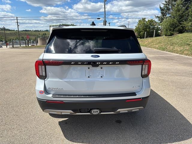 new 2025 Ford Explorer car, priced at $48,660