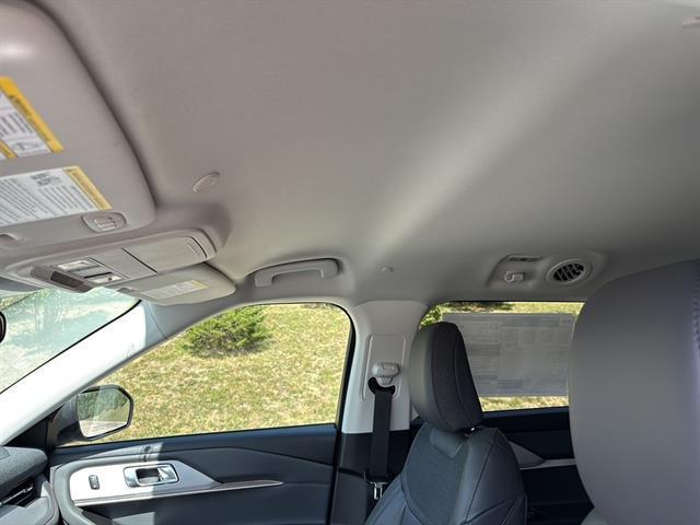 new 2025 Ford Explorer car, priced at $48,660