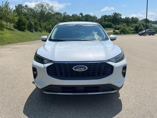 new 2025 Ford Escape PHEV car, priced at $38,895