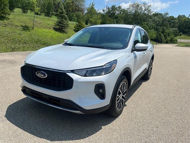new 2025 Ford Escape PHEV car, priced at $38,895