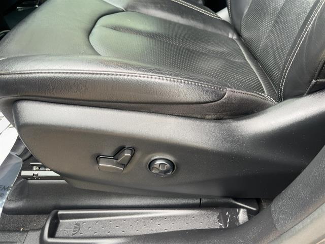used 2022 Chrysler Pacifica car, priced at $31,725