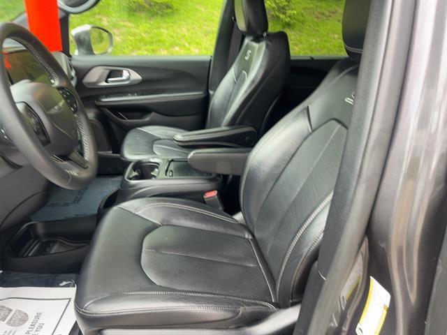 used 2022 Chrysler Pacifica car, priced at $31,725