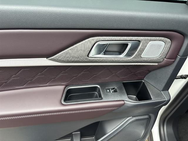 new 2025 Ford Explorer car, priced at $61,820