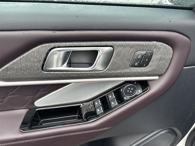 new 2025 Ford Explorer car, priced at $61,820
