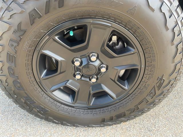 used 2023 Jeep Gladiator car, priced at $35,995