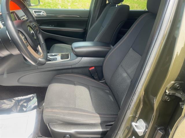 used 2016 Jeep Grand Cherokee car, priced at $14,914
