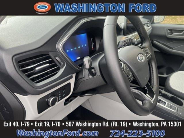 new 2025 Ford Escape car, priced at $30,245
