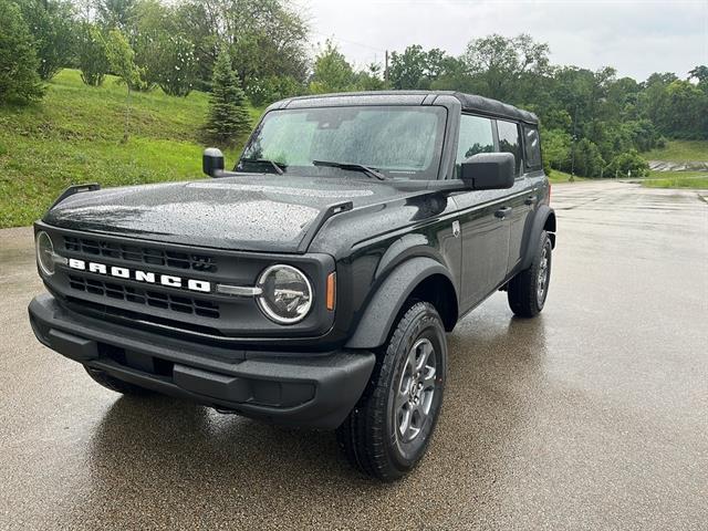 new 2025 Ford Bronco car, priced at $45,010