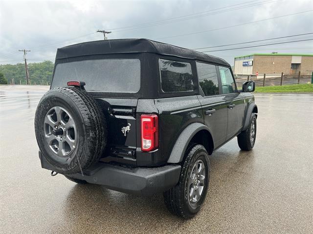 new 2025 Ford Bronco car, priced at $45,010