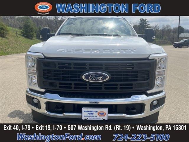 new 2025 Ford F-250 car, priced at $52,600