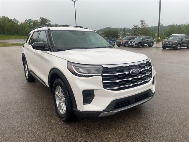 new 2025 Ford Explorer car, priced at $41,496
