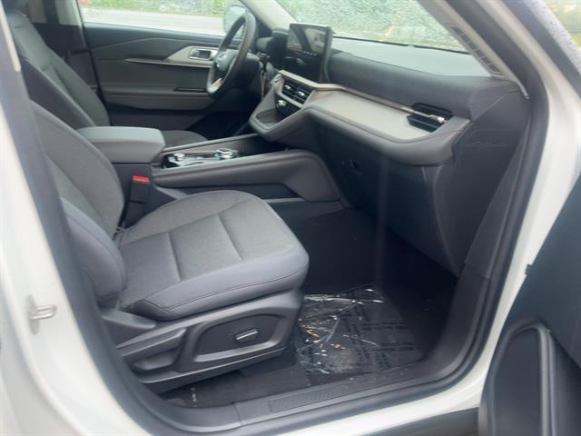 new 2025 Ford Explorer car, priced at $41,496
