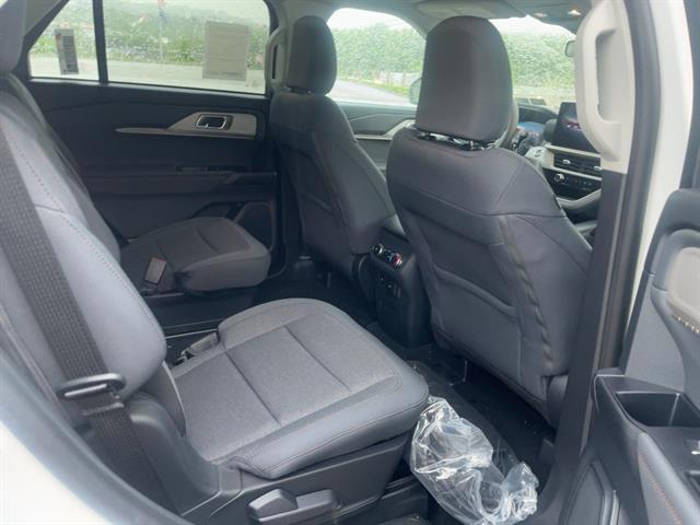 new 2025 Ford Explorer car, priced at $41,496