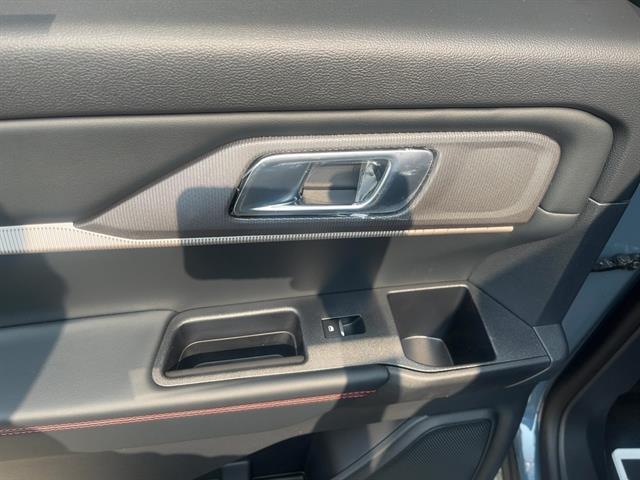 new 2025 Ford Explorer car, priced at $49,085
