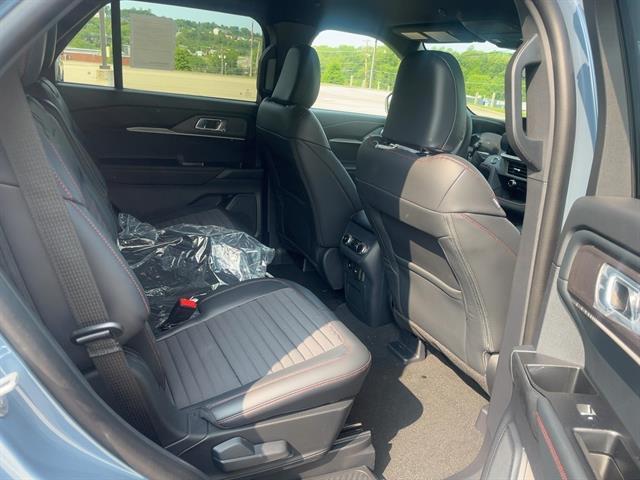 new 2025 Ford Explorer car, priced at $49,085