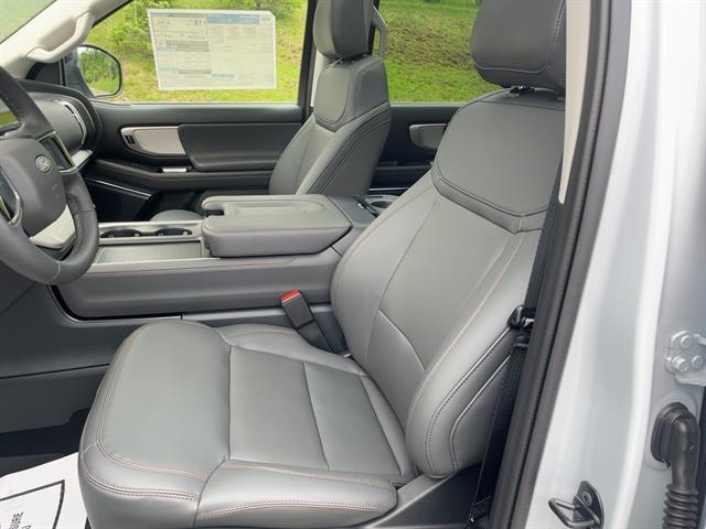 new 2025 Ford Expedition car, priced at $71,815