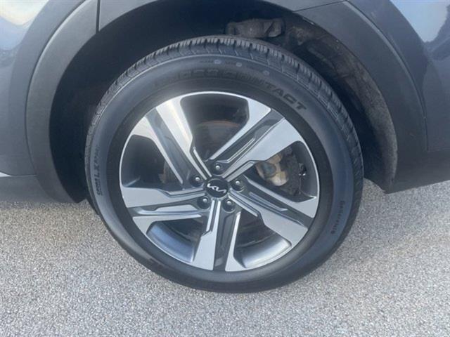 used 2023 Kia Sorento Hybrid car, priced at $34,864